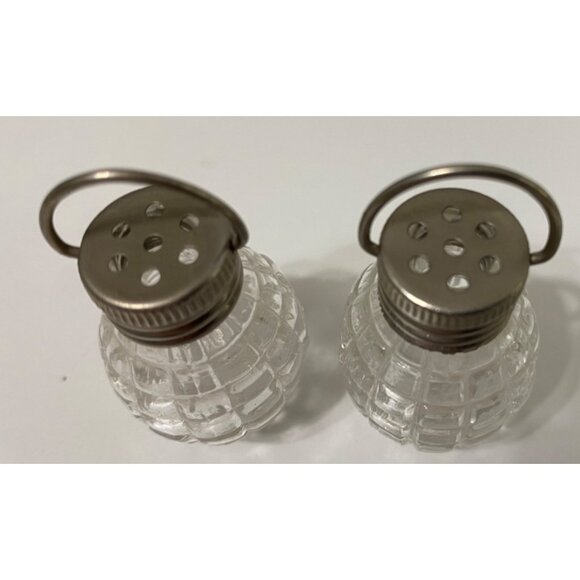 Hand Grenade salt & pepper shakers with silver top and handle Military Theme - Picture 3 of 4